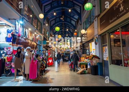 Interno del mercato di Brixton a Londra, Regno Unito Foto Stock