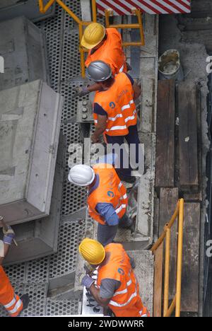 Milano, cantiere per la costruzione della nuova linea 5 della metropolitana Foto Stock