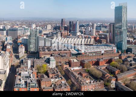 Ampia immagine aerea panoramica dell'area di St John, della Beetham Tower, DELL'ASSE, del Great Northern Warehouse, del centro di Manchester e del centro città Foto Stock