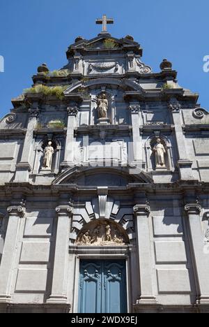 Musée de la vie Wallonne, Museum of Wallon Folklore, Eglise Saint-Antoine, Liegi, Belgio, Europa Foto Stock