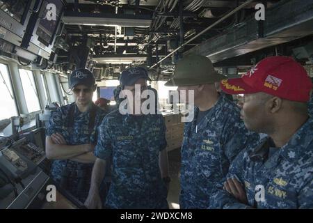 A bordo della USS Donald Cook (DDG-75) Foto Stock