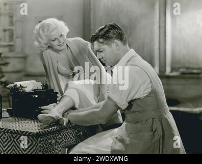 Clark Gable e Jean Harlow in "Red Dust" (MGM, 1932) Foto Stock