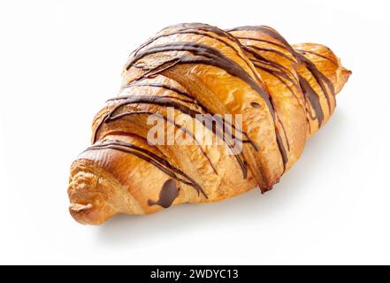 Un croissant dorato con un generoso strato di cioccolato che crea una sinfonia di sapori e consistenze. L'esterno sfavillante del croissant regala Foto Stock