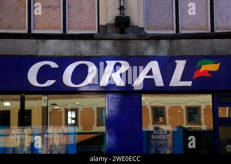 Coral Bookmakers, centro di Cardiff. Presa nel gennaio 2024 Foto Stock