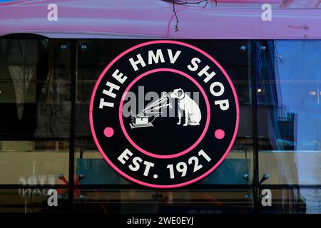 Negozio di musica HMV, Queen Street, centro di Cardiff. Presa nel gennaio 2024 Foto Stock