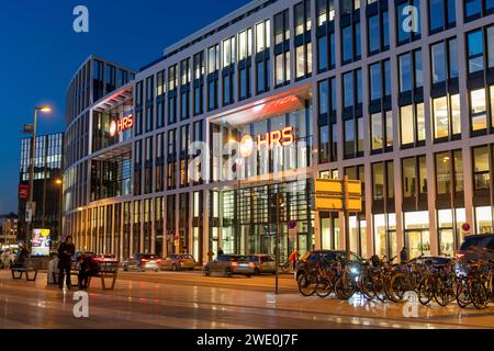 Sede centrale del portale di viaggi HRS, presso la stazione centrale di Colonia, Breslauer Platz, la cattedrale di Colonia, Colonia, NRW, la Germania, Foto Stock