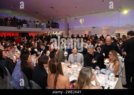 Miami, Stati Uniti d'America. 22 gennaio 2024. MIAI BEACH, FL- 22 gennaio: Atmosfera durante il Gala del dramma turco celebrato il 22 gennaio 2024 a Miami Beach, Florida. (Foto di Alberto E. Tamargo/Sipa USA) credito: SIPA USA/Alamy Live News Foto Stock