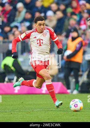 Jamal MUSIALA, FCB 42 nella partita FC BAYERN MUENCHEN - WERDER BREMEN 0-1 il 21 gennaio 2024 a Monaco di Baviera, Germania. Stagione 2023/2024, 1.Bundesliga, FCB, München, giorno 18, 18.Spieltag © Peter Schatz / Alamy Live News - LE NORMATIVE DFL VIETANO QUALSIASI USO DI FOTOGRAFIE come SEQUENZE DI IMMAGINI e/o QUASI-VIDEO - Foto Stock