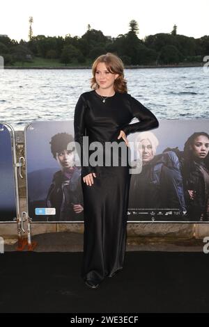 Sydney, Australia. 23 gennaio 2024. TBC arriva sul Red carpet per la Sydney Premiere di Force of Nature: The Dry 2 al Westpac OpenAir Sydney, Mrs Macquaries Point Royal Botanic Garden di Sydney. Crediti: Richard Milnes/Alamy Live News Foto Stock