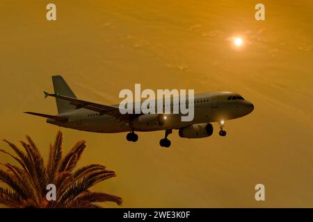 Atterraggio aereo verso il tramonto. Airbus A320-200 livrea gratuita. Foto Stock