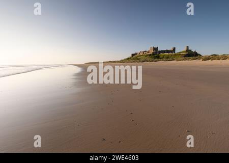 Il castello di Bamburgh, Northumberland, Regno Unito Foto Stock