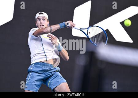 Arthur Cazaux di Francia durante l'Australian Open 2024, torneo di tennis del grande Slam il 22 gennaio 2024 al Melbourne Park di Melbourne, Australia Foto Stock