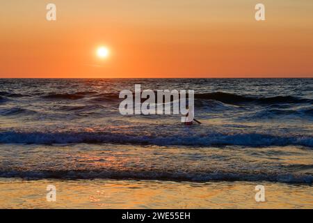 UK, West Wales, Ceredigion District, Llangrannog, Sunset Foto Stock