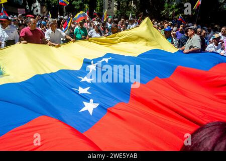 23 gennaio 2024: Raduno della candidata Maria Corina Machado, leader dell'opposizione venezuelana, a Plaza Francia de Altamira a Caracas, Venezuela. (Immagine di credito: © Jimmy Villalta/ZUMA Press Wire) SOLO USO EDITORIALE! Non per USO commerciale! Foto Stock