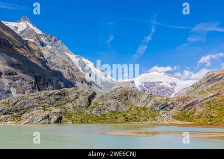 Lago Sandersee con ghiacciaio Pasterze a Grossglockner, Austria Foto Stock