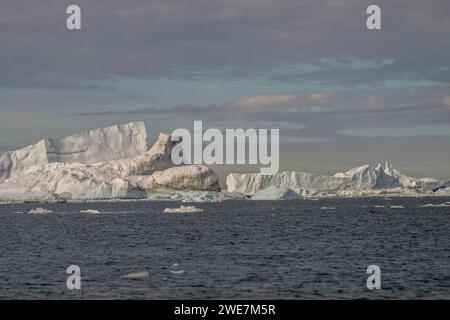 Iceberg tra l'Isola James Ross e l'Isola Snow Hill Foto Stock