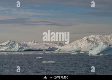 Iceberg tra l'Isola James Ross e l'Isola Snow Hill Foto Stock