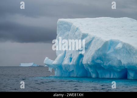 Un iceberg a Hope Bay, Antartide Foto Stock