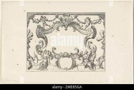 Cartiglio vuoto coronato da stemma con leone olandese e in basso due figure femminili sedute con rami di palma, Gerrit Visscher, stampa 1690 - 1710 Amsterdam cartaceo incisione ornamenti  arte. Cupidi: 'Amores', 'Amoretti', 'Putti'. Fame; "fama", "buona fama", "chiara fama" (Ripa) Foto Stock