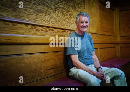 Foto del fascicolo datata 07/09/23 di Sir Michael Palin, che ha chiesto un'azione urgente per salvare le chiese in tutto il Regno Unito, che ha descritto come "un patrimonio locale estremamente importante". La star dei Monty Python, che è vicepresidente del National Churches Trust, ha avvertito dei "molti" edifici della chiesa che rischiano di chiudere. Data di emissione: Mercoledì 24 gennaio 2024. Foto Stock