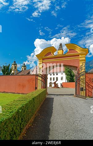 Stift Wilten, Tor zum Klostergarten, Leuthaus, Basilika Wilten Foto Stock