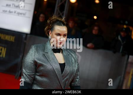 Berlino, Germania. 23 gennaio 2024. Berlino: Prima mondiale di 'Eine Million Minuten' allo Zoopalast. (Foto di Simone Kuhlmey/Pacific Press/Sipa USA) credito: SIPA USA/Alamy Live News Foto Stock