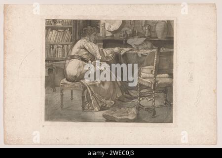 Vrouw en Kat in Atelier, Johannes Josephus Aarts, 1881 - 1934 stampa Una donna in abito siede su uno sgabello a un tavolo con un gatto sopra. Ha un libro aperto nella mano sinistra. Sullo sfondo una libreria e una comò con vasi, un teschio e una candela in un candelabro. Due ciotole contro il muro. A destra, accanto alla stampa, uno schizzo di un vaso su un piede. carta. matita. laboratorio di incisione a gesso, studio  pittore. cat. cranio (umano). libro Foto Stock