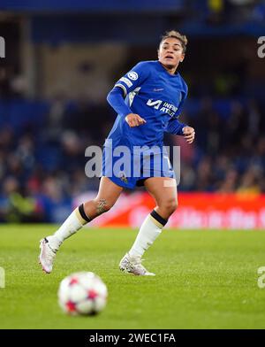 Jess Carter del Chelsea durante la partita del gruppo D di UEFA Women's Champions League a Stamford Bridge, Londra. Data foto: Mercoledì 24 gennaio 2024. Foto Stock