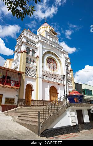 Betulia, Antioquia - Colombia. 27 dicembre 2023. Chiesa dell'Immacolata Concezione, è un tempio di culto cattolico. Foto Stock