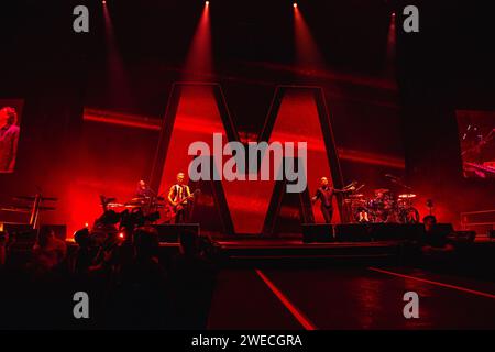 24 gennaio 2024: Dave Gahan e Martin Gore della band elettronica britannica â€˜Depeche Modeâ€™ si esibiscono alla Utility Arena di Birmingham, 2024 (Credit Image: © Myles Wright/ZUMA Press Wire) SOLO PER USO EDITORIALE! Non per USO commerciale! Foto Stock