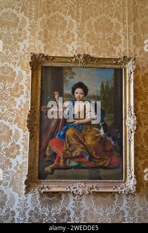 Versailles Palace, Versailles, Francia, 08.18.2023 Mademoiselle de Blois che soffia bolle di sapone Foto Stock