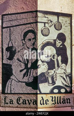 Murale al ristorante la Cava de Illan all'angolo di strada di Calle de la Cava Baja nella città vecchia, Madrid, Spagna Foto Stock