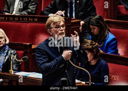 © Antonin Burat/le Pictorium/MAXPPP - Parigi 05/09/2021 Antonin Burat/le Pictorium - 05/09/2021 - Francia/Parigi - le Ministre de l'Agriculture et de la Souverainete alimentaire Marc Fesneau repond aux deputes, lors de la seance de questions au gouvernement du 23 janvier 2024 a l'Assemblee nationale. Il ministro dell'Agricoltura e della sovranità alimentare Marc Fesneau risponde ai deputati durante la sessione di domande al governo del 23 gennaio 2024, all'Assemblea nazionale francese. - Valeurs ACtuelles Out, jdd Out, no jdd, RUSSIA OUT, NO RUSSIA #norussia/05/09/2021 - Francia/Parigi - Foto Stock