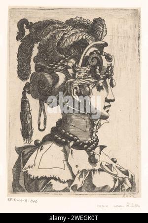 Donna con maschera e copertura testa fantasia, anonima, dopo Léonard Thiry, dopo Rosso Fiorentino, c. 1535 - c. 1598 carta stampata incisione costume fantasia. maschera. testa-ingranaggio. le arti del palcoscenico: balletto, teatro, dramma musicale, film Foto Stock