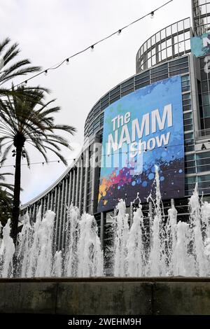 25 gennaio 2024, Anaheim, CA, US: NAMM Show gennaio 2024 all'Anaheim Convention Center in California. Il NAMM Show è un evento annuale negli Stati Uniti organizzato dalla National Association of Music Merchants, che lo descrive come "il palcoscenico più grande del industryâ, che unisce le comunità globali di musica, suono e tecnologia di intrattenimento" (Credit Image: © Dave Safley/ZUMA Press Wire) SOLO PER USO EDITORIALE! Non per USO commerciale! Foto Stock