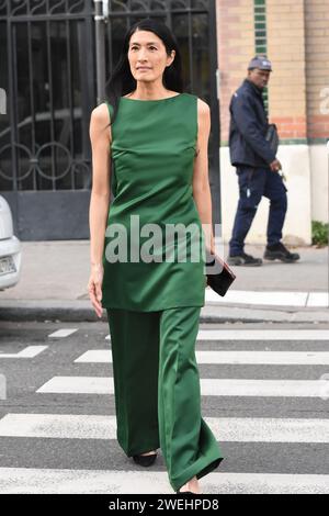 Paris a été pour la 2ème semaine consécutive, le paradis de la mode. Cette semaine ce sont des défilés haute couture qui ont attiré les célébrités Foto Stock