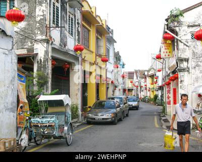 Vecchie botteghe terrazzate in Jonker Street e vicino a Melaka City, nello stato di Malacca, in Malesia. Foto Stock