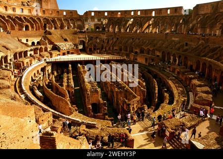 All'interno del Colosseo Romano. Foto Stock