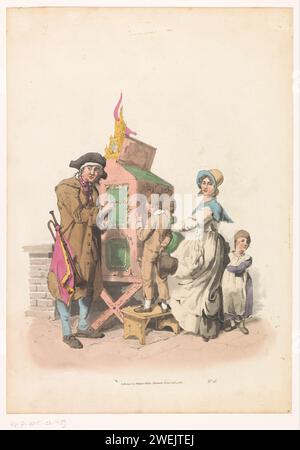 Moglie e tre figli per una scatola di osservazione, Anonymous, 1805 stampare una donna con tre figli per una scatola di osservazione. Due di loro guardano attraverso un buco, in piedi su un'altitudine. Una ragazza sta aspettando il suo turno. Accanto alla credenza c'è il proprietario, un uomo con una giacca lunga con un punto sulla testa. Una tromba pende su una corda intorno alla sua spalla. Numerato in basso a destra: N. 15. peep-show incisione carta. prestazioni all'aria aperta (fiera del piacere). Tromba, tromba, cornetta, trombone, tuba - CC - fuori porta Foto Stock