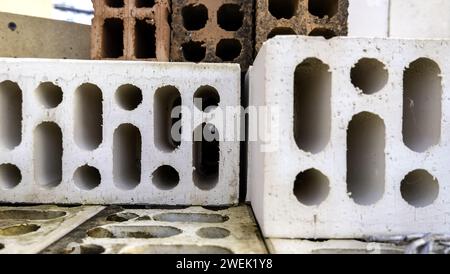 Dettaglio di mattoni di fango cotti per l'edilizia, l'architettura Foto Stock