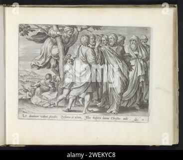 Zacheus nel Vijgenboom, stampa del 1585 il Tollenaar Zacheus è salito su un albero di fichi per vedere Cristo che viaggia attraverso la città di Gerico. Cristo vede Zacheus, lo fa appello e dice che vuole stare con lui oggi. I suoi studenti e passanti stanno intorno a Cristo. Sotto lo spettacolo un riferimento in latino al testo biblico in Luc. 19. Questa stampa fa parte di un album. Incisione su carta chiamata di Zaccheo, che è seduto in un albero di fico (Cristo che passa per Gerico) Foto Stock