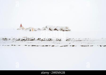 Case di erba, fattoria di torba o museo di torba Glaumbaer o Glaumbaer in inverno, Skagafjoerour, Norourland vestra, Islanda Foto Stock