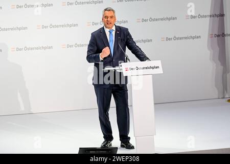 Der Österreichplan, ÖVP, Wels 26.01.2024, Wels, AUT, ÖVP, Der Österreichplan, im Bild BK Karl Nehammer VP, Bundeskanzler Oberoesterreich *** The Austrian Plan, ÖVP, Wels 26 01 2024, Wels, AUT, ÖVP, The Austrian Plan, nella foto BK Karl Nehammer VP, Cancelliere federale dell'alta Austria Der Oesterreichplan, OeVP, Wels, 26.01.2024-67 Foto Stock