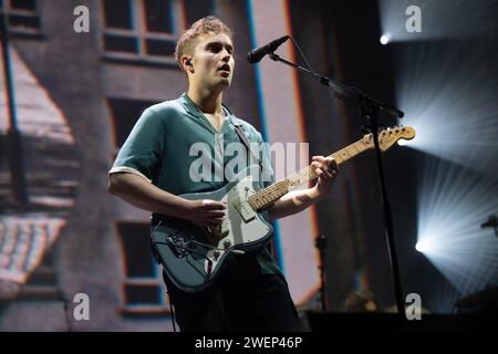 Londra, Regno Unito. 1 aprile 2022. Sam Fender si esibisce all'OVO Arena di Wembley. Credito: Justin ng/Alamy Foto Stock