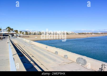 2023 Spagna, Valencia Beach Promenade Foto Stock