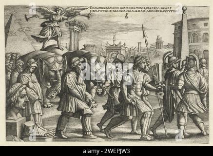 Trionfo di Faam, Georg Pencz, 1537 - 1541 stampa su un'auto trainata da due elefanti è la fama alata, lei soffia su due trombe. Una processione di statisti e del poeta Dante scelti per fama è in primo piano. A sinistra si trovano la grande testa e i piedi della statua di Constantijn il grande. Sullo sfondo, l'architettura di Roma e Tivoli è riconoscibile. Iscrizione latina in due righe fama peremvs erit ... Edax Abolere Vetvstas incisione in carta 'Trionfo della relazione' 'Triumph'; 'Carrel della report' (Ripa) Foto Stock