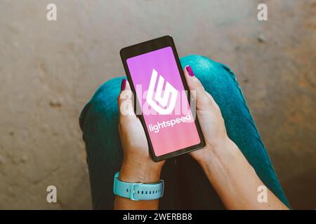 Brasile. 26 gennaio 2024. In questa immagine, il logo LightSpeed Commerce viene visualizzato sullo schermo di uno smartphone. (Immagine di credito: © Rafael Henrique/SOPA Images via ZUMA Press Wire) SOLO USO EDITORIALE! Non per USO commerciale! Foto Stock