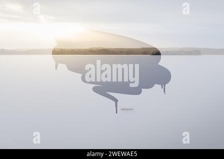 Lago ghiacciato e innevato in Finlandia in inverno in una giornata di sole. Effetto vetro smerigliato con parte parzialmente delimitata che mostra immagini chiare e nitide. Foto Stock