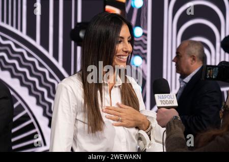 Napoli, Italia. 24 gennaio 2024. Elisabetta Gregoraci ha visto durante un'intervista dopo la conferenza stampa per la trasmissione televisiva italiana "Mad in Italy" alla Rai di Napoli. Credito: SOPA Images Limited/Alamy Live News Foto Stock