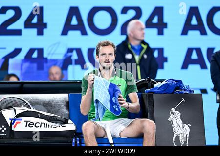 Melbourne, Australia. 26 gennaio 2024. Daniil Medvedev durante il torneo di tennis Australian Open AO 2024 del grande Slam al Melbourne Park di Melbourne, Australia, il 26 gennaio 2024. Foto di Victor Joly/ABACAPRESS.COM Credit: Abaca Press/Alamy Live News Foto Stock